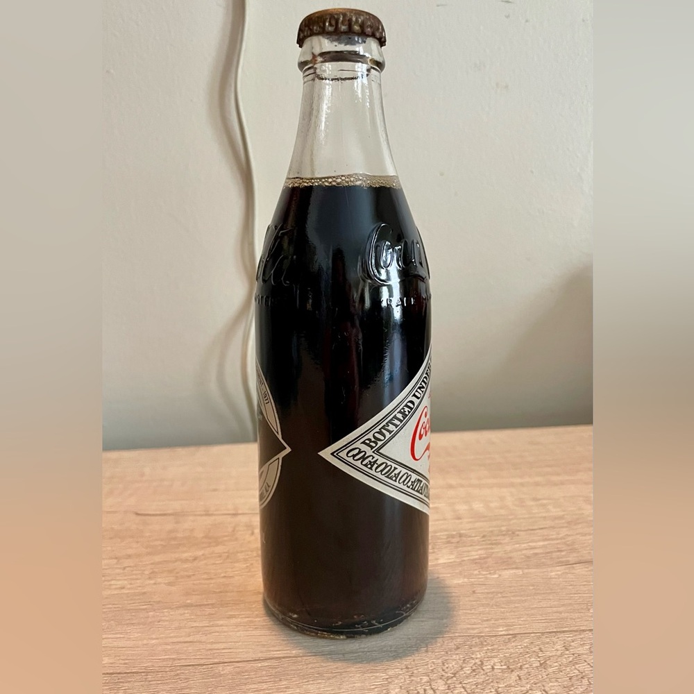 Vintage 1977 Coca-Cola 75th Anniversary Bottle (UNOPENED) - Picture 4 of 8